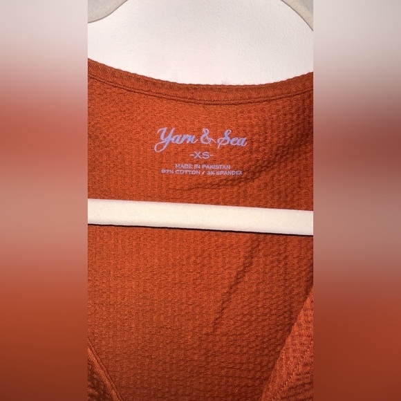 Rust Sleeveless Top - Picture 2 of 4